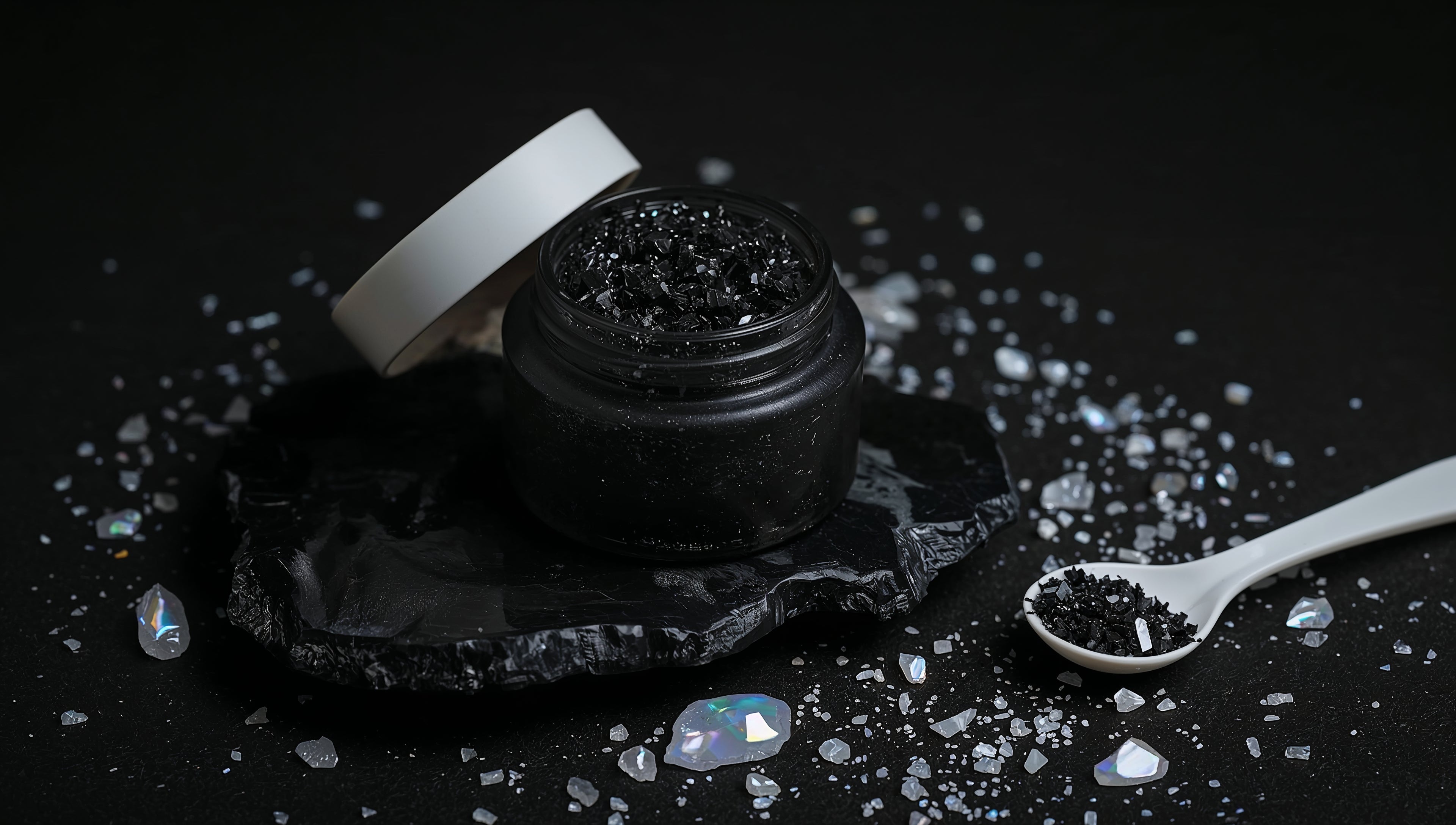 Hawaiian Black Lava Salt & Pearl Powder